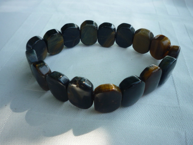 Tiger Eye Bracelet balance between extremes, discernment, vitality, strength, practicality, fairness 4234